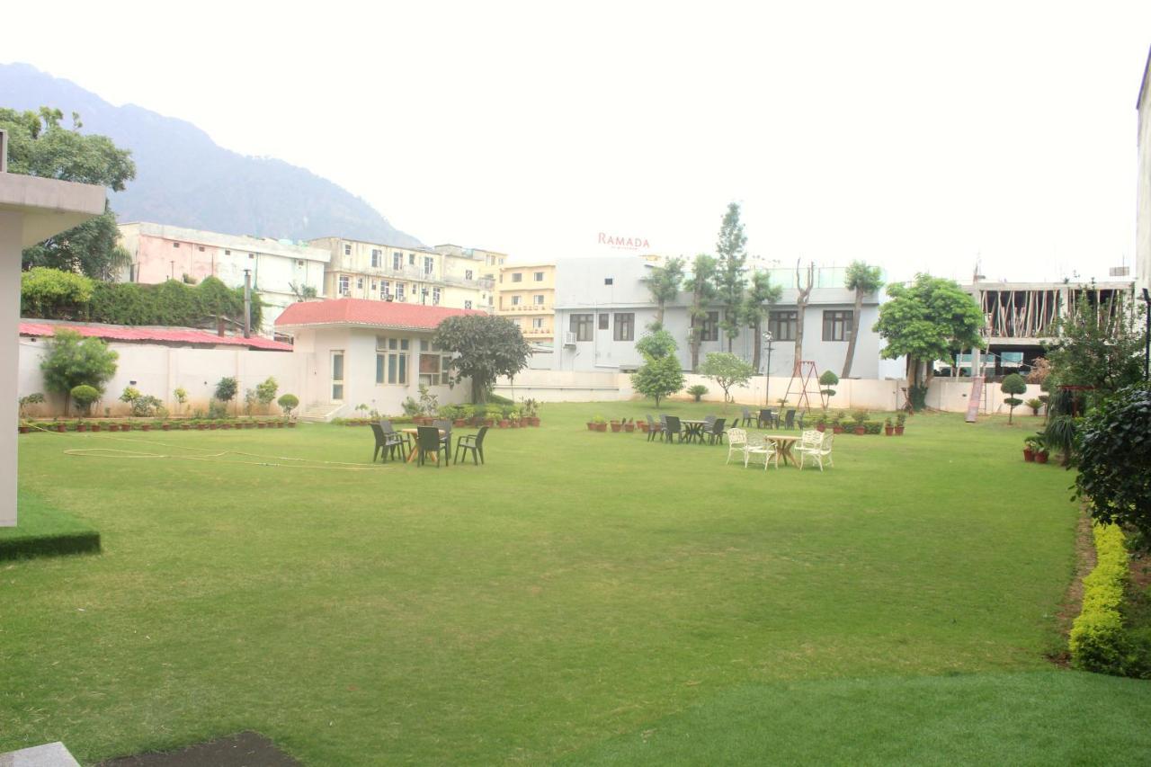 Hotel Ambica Katra Katra  Dış mekan fotoğraf